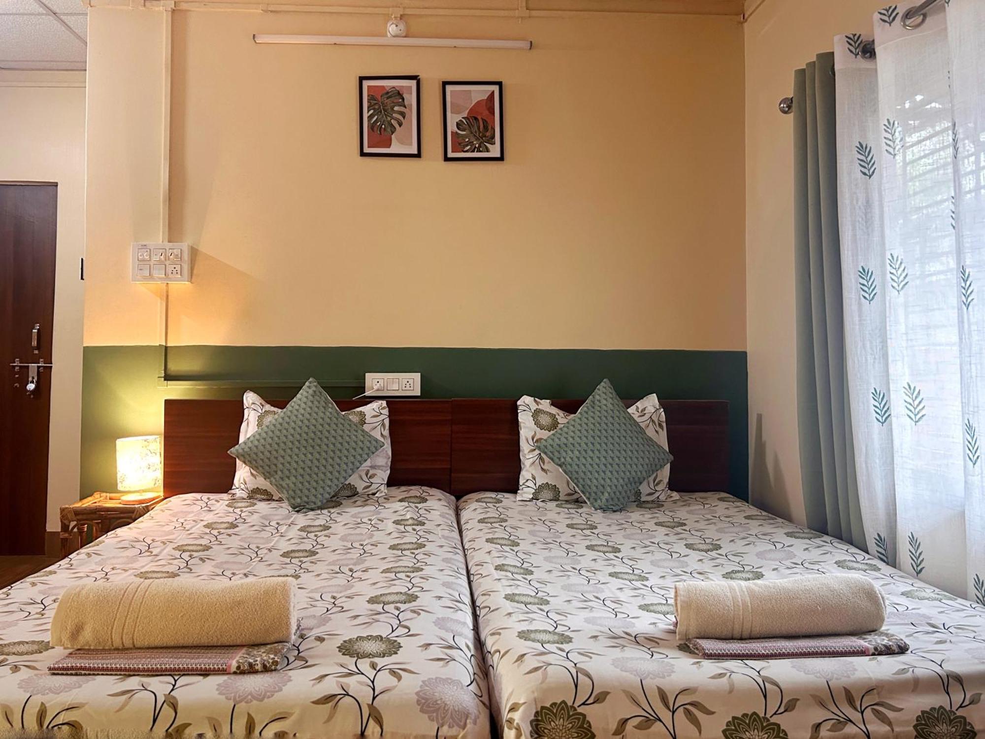 Mulaqat Homestay สิริกุรี ภายนอก รูปภาพ